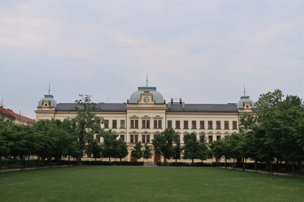 Plzen cirkevni gymnazium