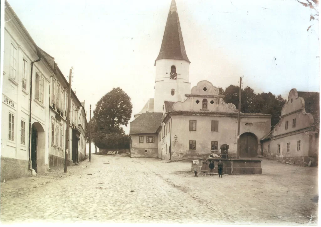 Historická fotografie Nýrska